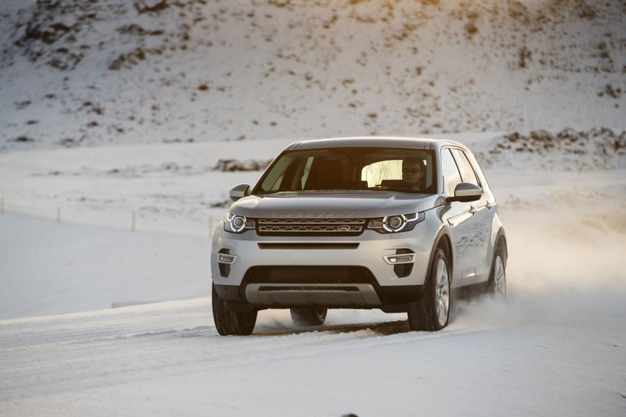  Land Rover Discovery Sport HSE Luxury 2015 года  (фото 45 из 62)